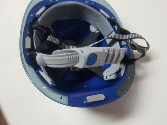 Dahili 4G WIFI Kamera GPS ile Mavi Güvenlik Akıllı Kask Blue Tooth Çoklu Interkom Merkezi İzleme Platformu