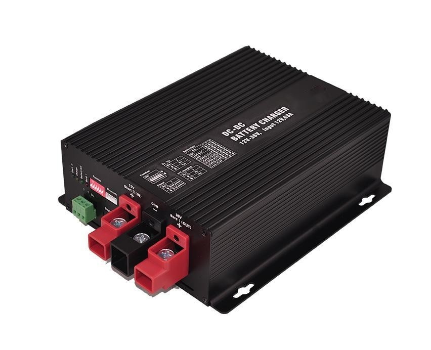 Güçlü 12V DC Batarya Şarj cihazı 15.4A Max Çıkış Akımı Kompakt ve Hafif 1.7kg/190mm*215mm*70mm